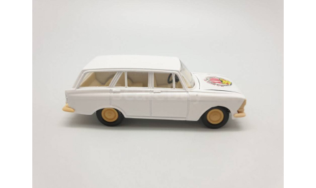 Москвич-427 Золотая шайба цвет белый, масштабная модель, scale43