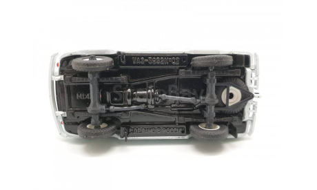 0030)Ульяновский 3962 70 ЛЕТ UN, масштабная модель, scale43
