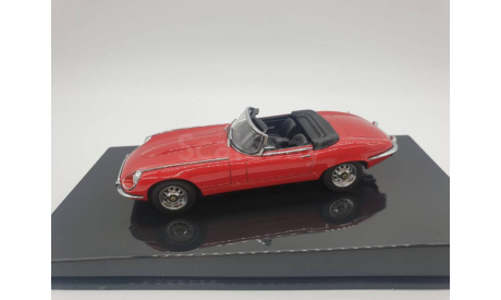 Jaguar E-Type Roadster Series III V12 red арт.537734, масштабная модель, scale43