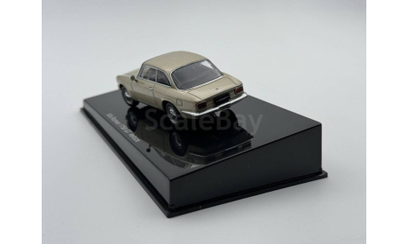 ALFA ROMEO 1750 GTV 1967, light gold арт.50104, масштабная модель, scale43