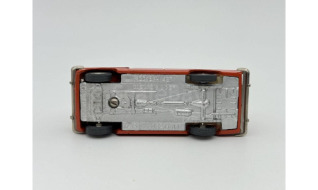 0114) Москвич 427 А-4 гранатовый, масштабная модель, scale43