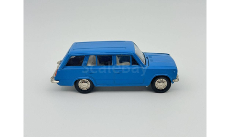 0135) Волжский 2102 Джинсовый синий, масштабная модель, scale43