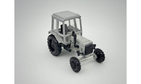 0239)Трактор МТЗ-82 ’Беларус’ октябрь 1991 (серый), масштабная модель, scale43