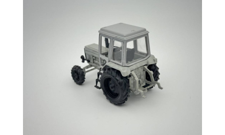 0239)Трактор МТЗ-82 ’Беларус’ октябрь 1991 (серый), масштабная модель, scale43