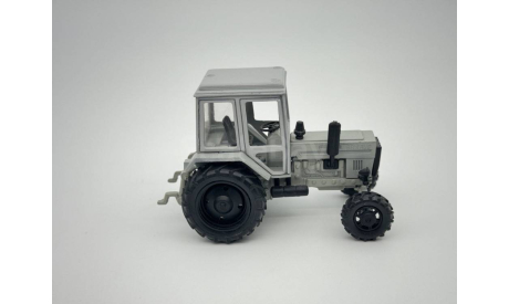 0239)Трактор МТЗ-82 ’Беларус’ октябрь 1991 (серый), масштабная модель, scale43