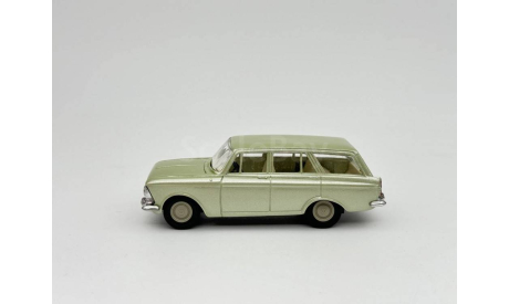 0225)Москвич-427 Салатовый, масштабная модель, scale43