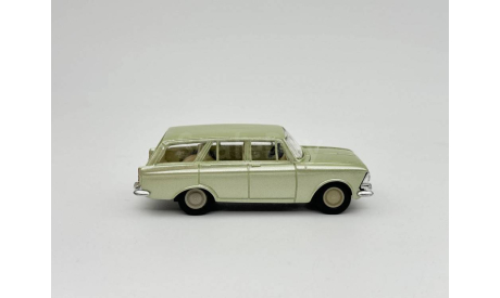 0225)Москвич-427 Салатовый, масштабная модель, scale43