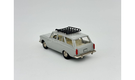 0164)Москвич 426 с багажником, масштабная модель, scale43