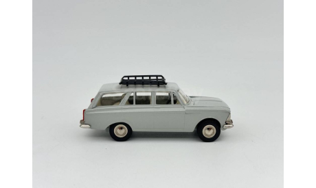 0164)Москвич 426 с багажником, масштабная модель, scale43
