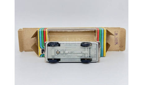 0164)Москвич 426 с багажником, масштабная модель, scale43