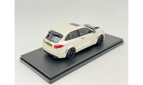 Porsche Cayenne 2 Door Coupe by Merdad 2010 white арт.EMEU43016B, масштабная модель, scale43