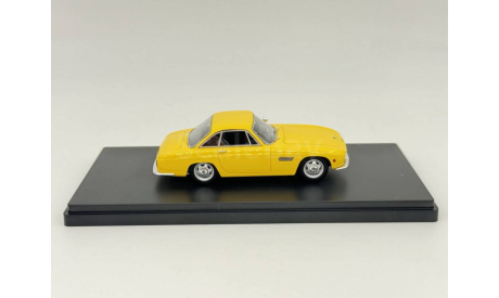 OSCA 1600 GT sport coupe (1961), yellow арт.EMEU43009C, масштабная модель, scale43