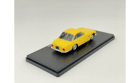 OSCA 1600 GT sport coupe (1961), yellow арт.EMEU43009C, масштабная модель, scale43