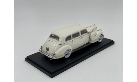 PACKARD 180 7 Passenger Limousine (1942), biege арт.EMUSPA43002B, масштабная модель, scale43