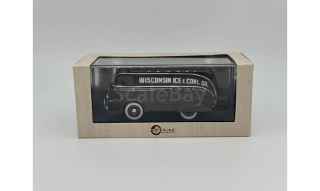 INTERNATIONAL D-300 Delivery Van Wisconsin Ice Co. 1938, brown арт.EMUS43080A, масштабная модель, scale43