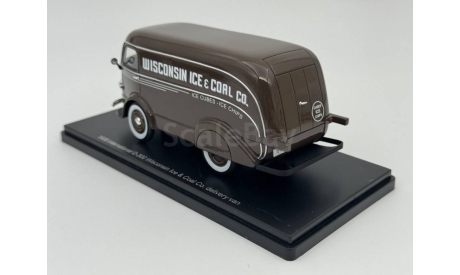 INTERNATIONAL D-300 Delivery Van Wisconsin Ice Co. 1938, brown арт.EMUS43080D, масштабная модель, scale43