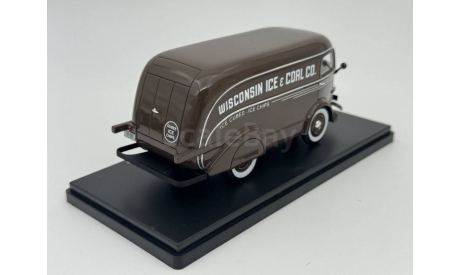 INTERNATIONAL D-300 Delivery Van Wisconsin Ice Co. 1938, brown арт.EMUS43080D, масштабная модель, scale43