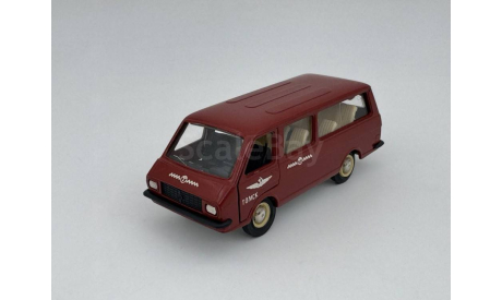 0026)РАФ 2203 А-18 ’Маршрутное такси Томск’, масштабная модель, scale43