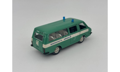 0252) РАФ 2203, масштабная модель, scale43