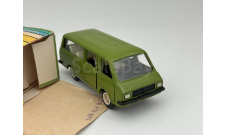 РАФ 2203, А-18, зелёный цвет, масштабная модель, scale43