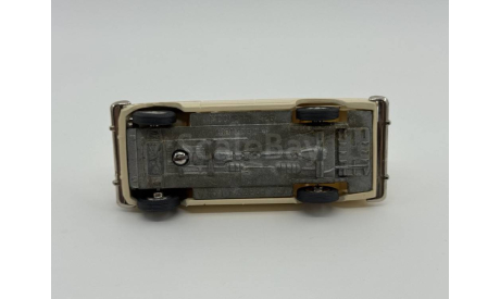 0323) Москвич 426 А-3, грязно-молочный, масштабная модель, scale43