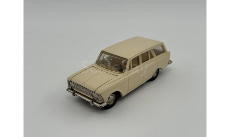 0323) Москвич 426 А-3, грязно-молочный, масштабная модель, scale43