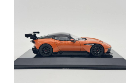 Aston martin vulcan 2015 orange black, масштабная модель, scale43