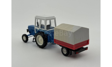 0245) Трактор МТЗ-82 Belarus с прицепом голубой белый, масштабная модель, scale43
