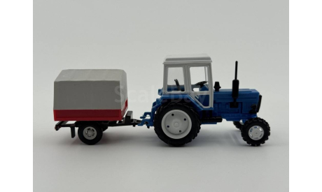 0245) Трактор МТЗ-82 Belarus с прицепом голубой белый, масштабная модель, scale43