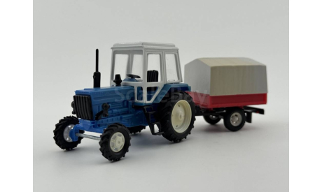 0245) Трактор МТЗ-82 Belarus с прицепом голубой белый, масштабная модель, scale43