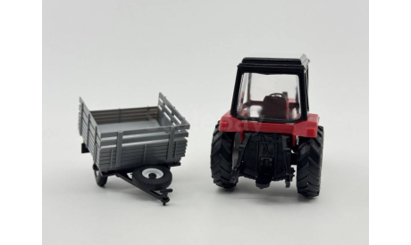 0247) Трактор МТЗ-82 Belarus с прицепом красный черный, масштабная модель, scale43