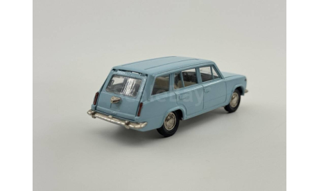 0229) Волжский 2102  А-11, масштабная модель, scale43