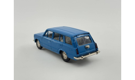 0254) Волжский 2102 синий, масштабная модель, scale43