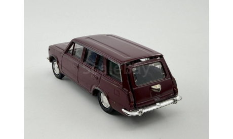0024) Волжский 2102, масштабная модель, scale43