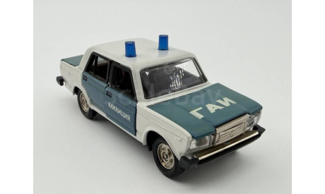 0029) Волжский 2107 милиция ГАИ, масштабная модель, scale43