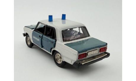 0029) Волжский 2107 милиция ГАИ, масштабная модель, scale43