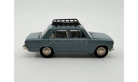 0090) Волжский 2101 с багажником, масштабная модель, scale43