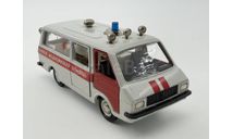 0193) РАФ 2203 Скорая помощь, масштабная модель, scale43
