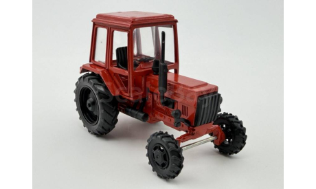 Трактор Беларусь МТЗ-82 СССР 1980 красный, масштабная модель, scale48