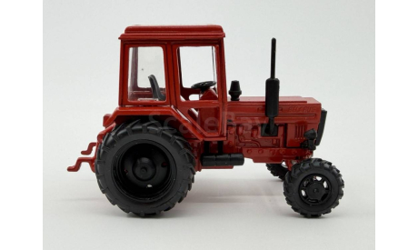 Трактор Беларусь МТЗ-82 СССР 1980 красный, масштабная модель, scale48