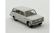 0027) Волжский 2102 А-11 белый, масштабная модель, scale43