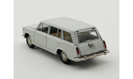 0027) Волжский 2102 А-11 белый, масштабная модель, scale43