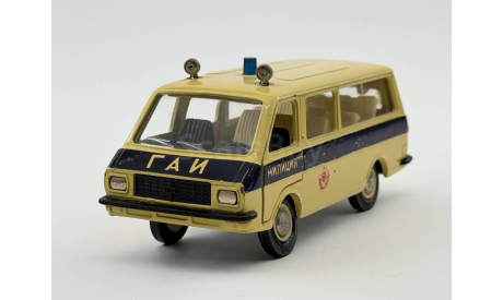 0103) РАФ 2203 А-25, масштабная модель, scale43