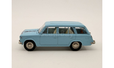 0062) Волжский 2102 А-11 Фестиваль 1985, масштабная модель, scale43