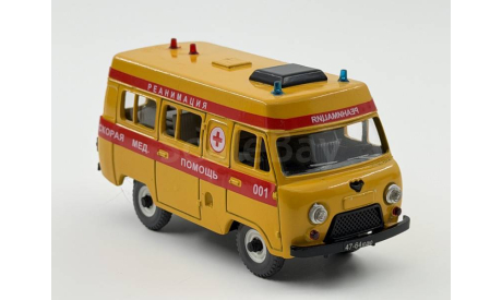 0251) Ульяновский 3962 реанимация, масштабная модель, scale43