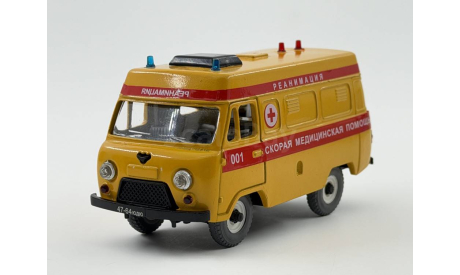 0251) Ульяновский 3962 реанимация, масштабная модель, scale43