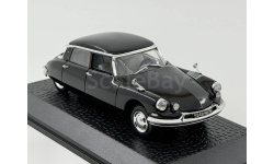 Citroen DS 19 black