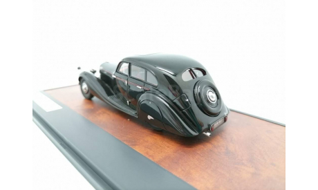 Bentley 4.1/4 Litre Gurney-Nutting Airflow Saloon 1936 Black арт.MX40201-152 Лот №00511, масштабная модель, Matrix, scale43