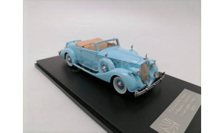 Packard Twelve 1407 Bohman & Schwartz Convertible Coupe 1936 Light Blue арт.GLM43107401 Лот № 00346, масштабная модель, scale43