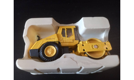 Bomag BW213-D3, масштабная модель трактора, scale50